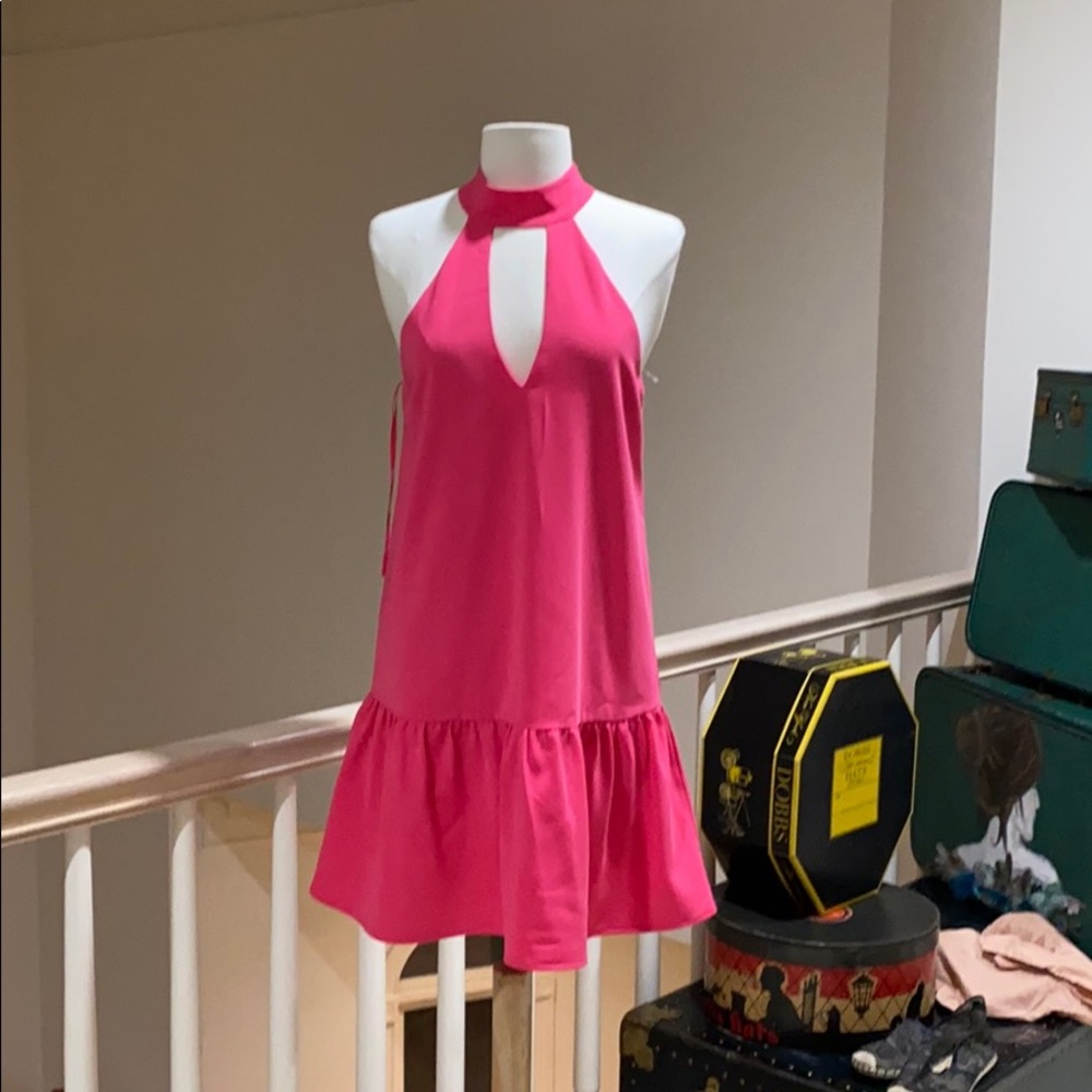 Pink 👗 - Picture 2 of 9